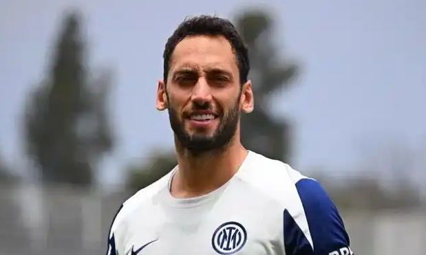 刻展现出冷 刻展现出冷