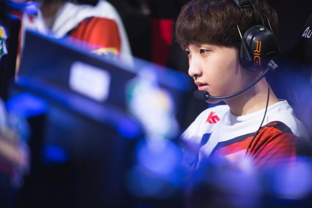 坛瞬间沸腾 坛瞬间沸腾