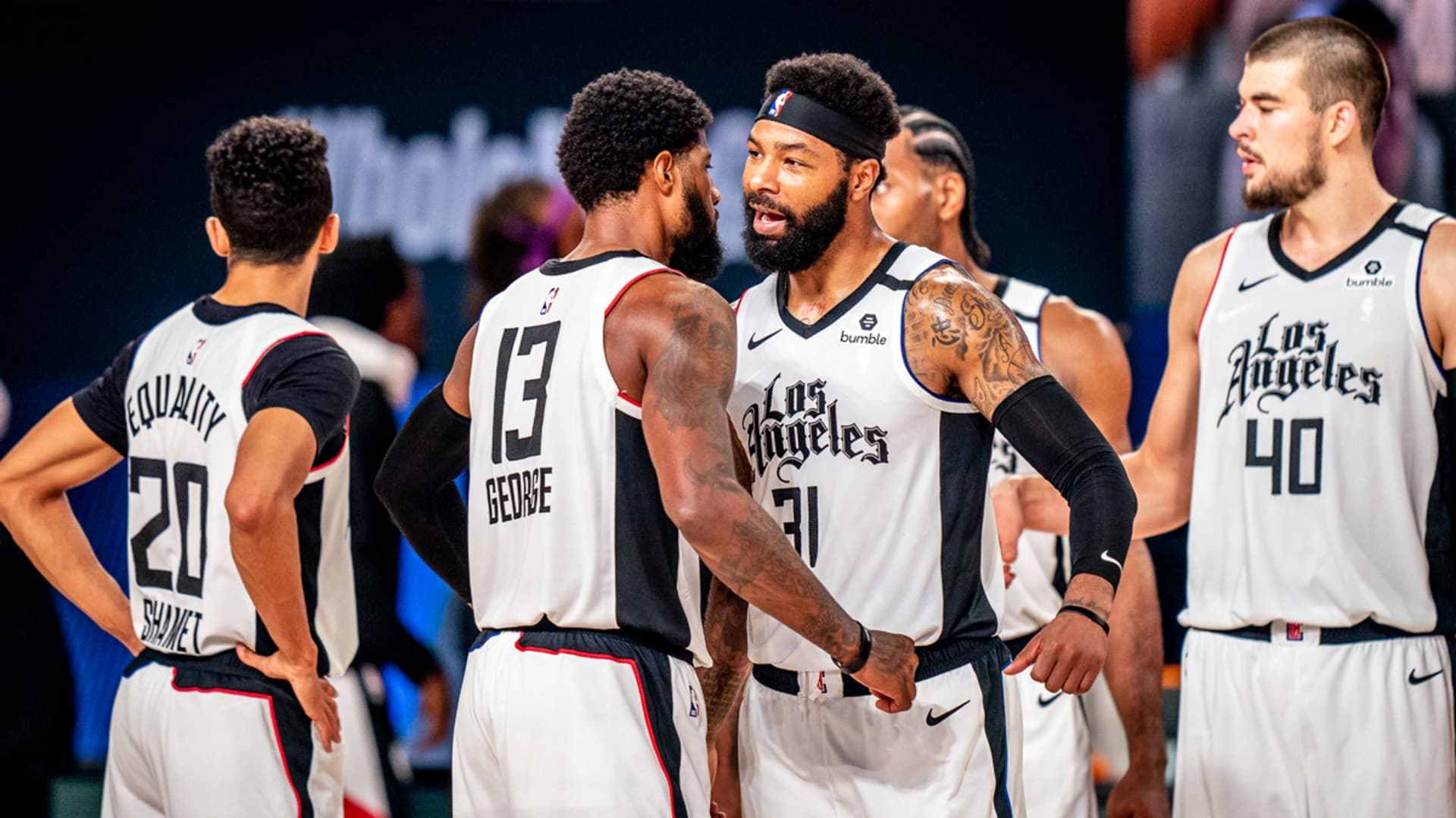 很多对手中 很多对手中